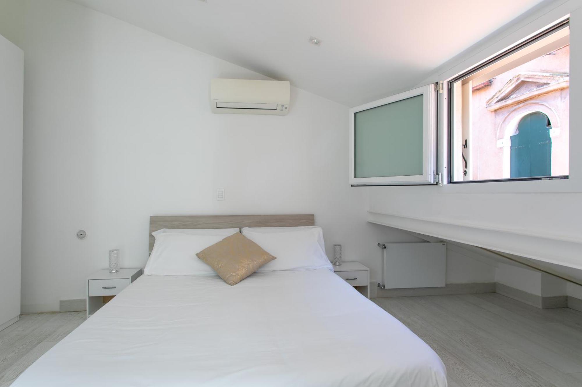 Ca' Sciarrin Apartment Near Rialto Bridge Venedig Zimmer foto